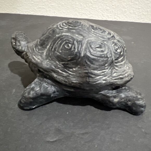 Hand Cast Clay Pottery Turtle Trinket Box Hen-Feathers - Picture 4 of 11